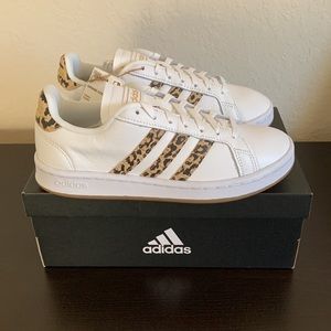 Adidas Grand Court Women’s Sneakers NWT 6.5